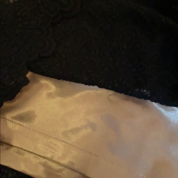 Guess black skirt - Picture 3 of 4